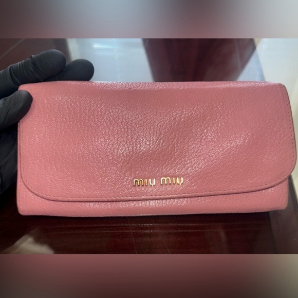 Miu Miu Wallet - Picture 1 of 7